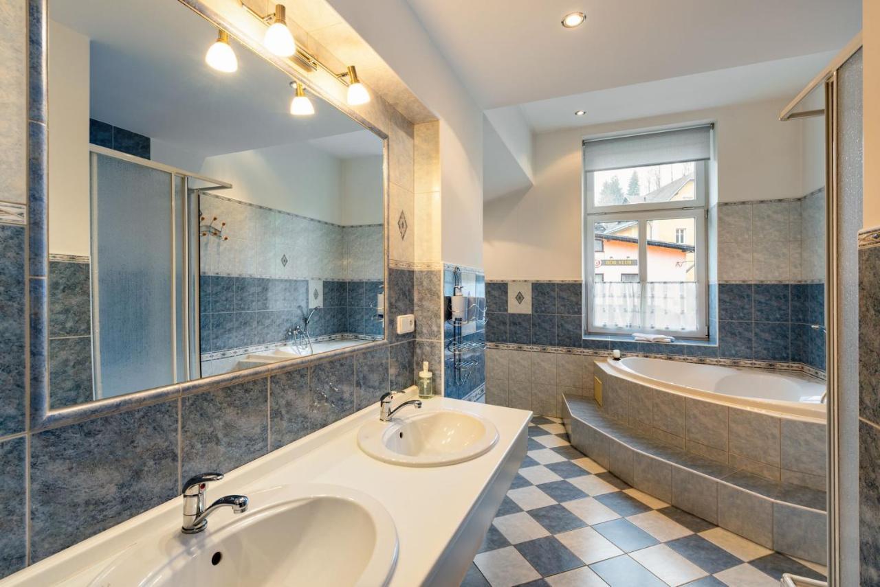 Base Camp Desna Apartment Ngoại thất bức ảnh