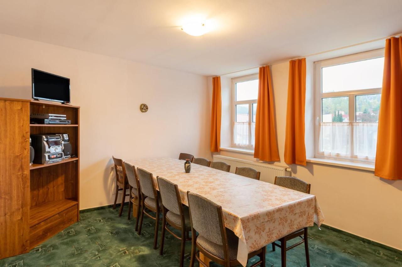 Base Camp Desna Apartment Ngoại thất bức ảnh