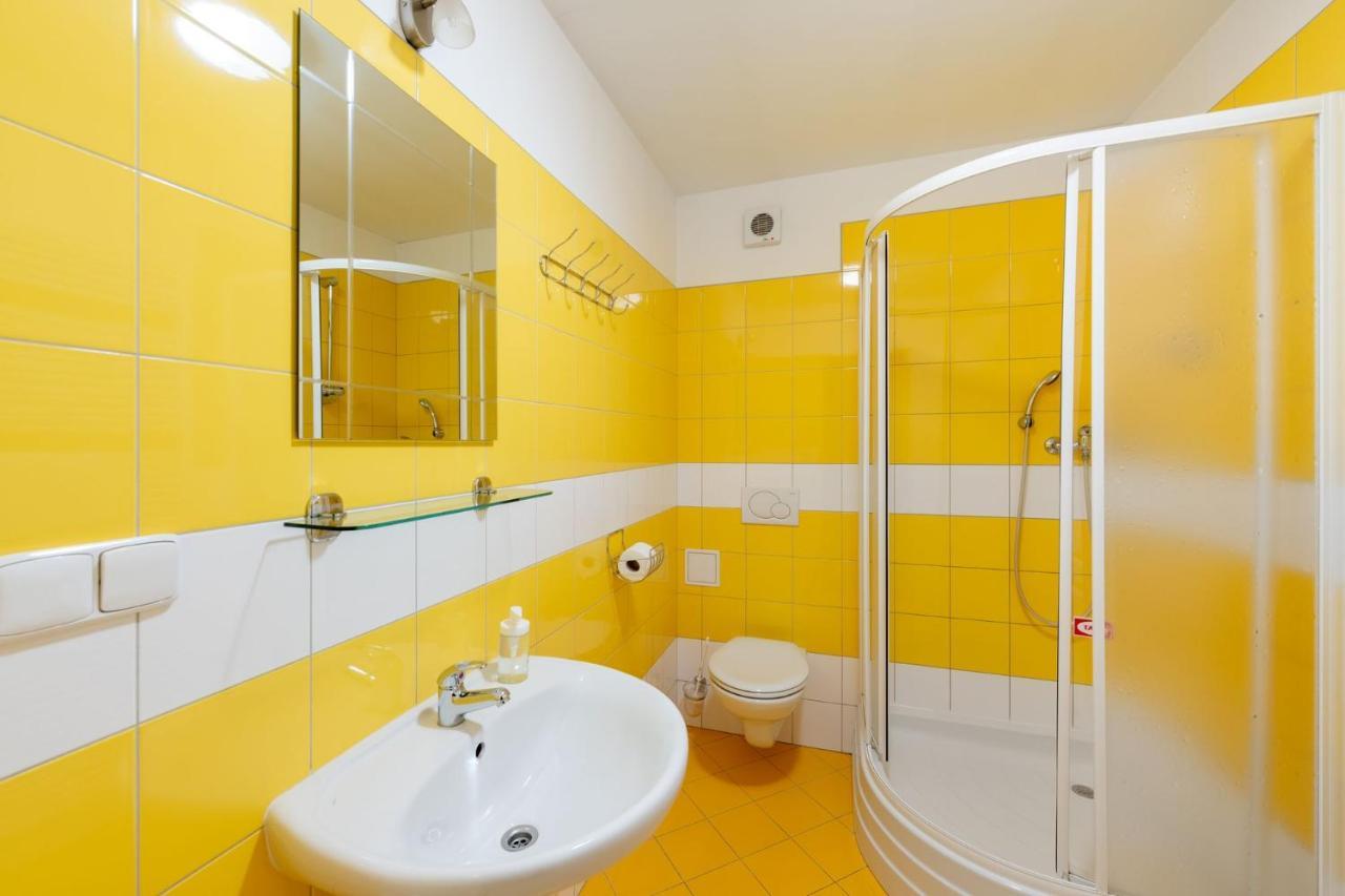 Base Camp Desna Apartment Ngoại thất bức ảnh